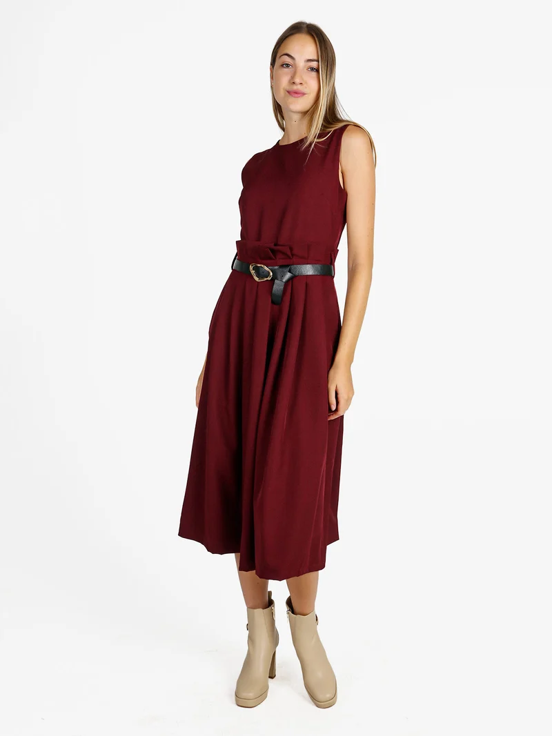 Abito lungo da donna smanicato con cintura - bordeaux