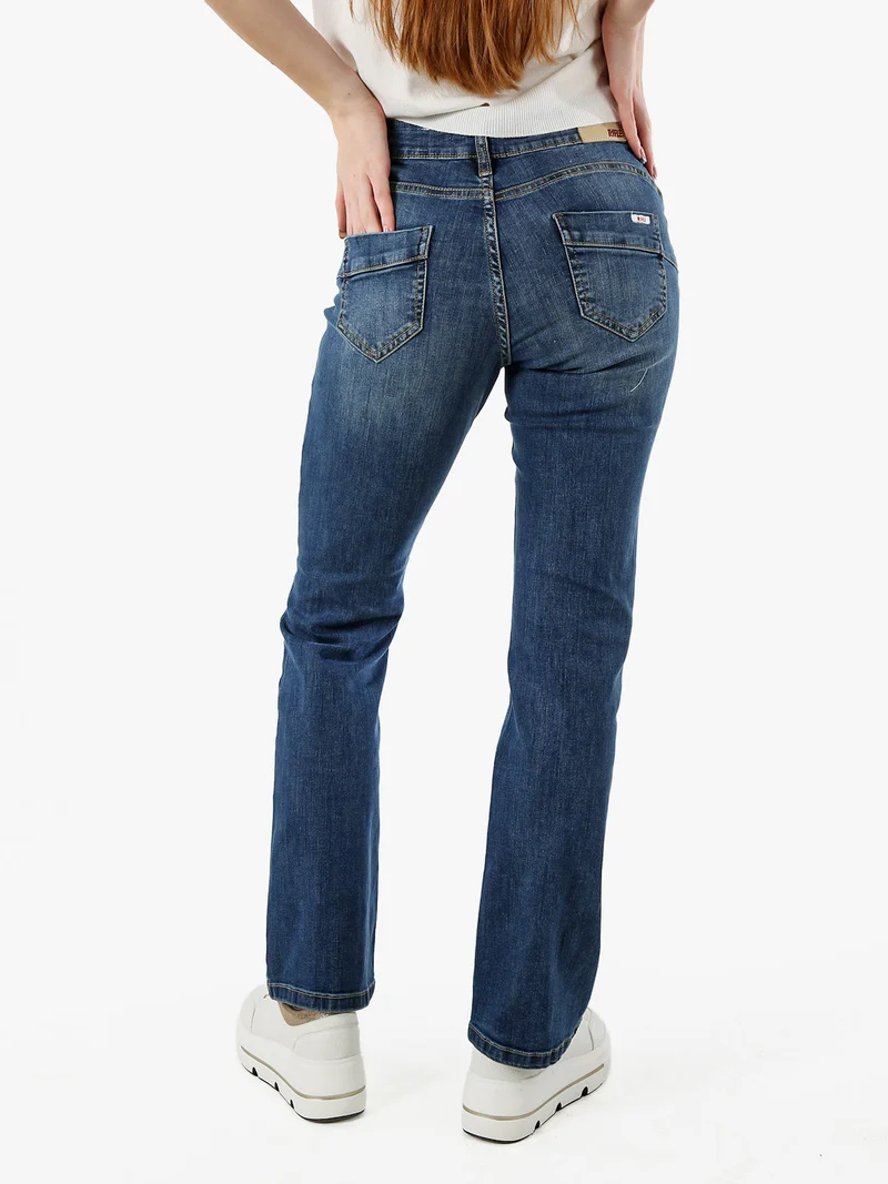 Jeans donna a vita bassa con finale a zampa - jeans