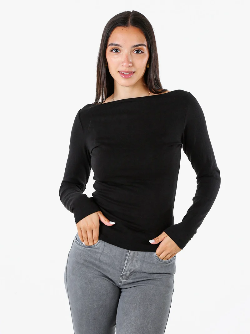 Maglia donna a maniche lunghe con scollo a barchetta - nero