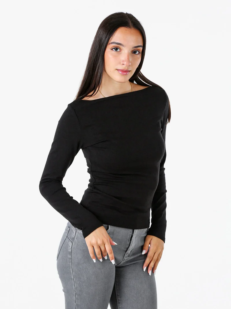 Maglia donna a maniche lunghe con scollo a barchetta - nero