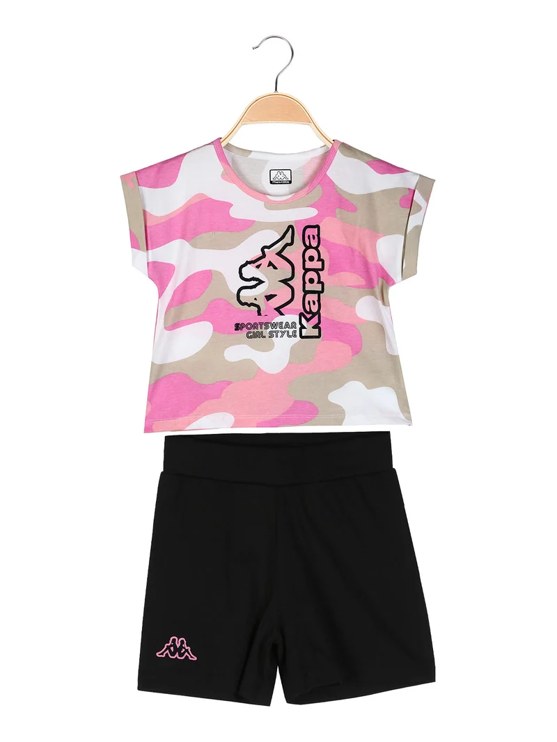 Completo corto da ragazza in cotone con t-shirt mimetica e shorts - rosa