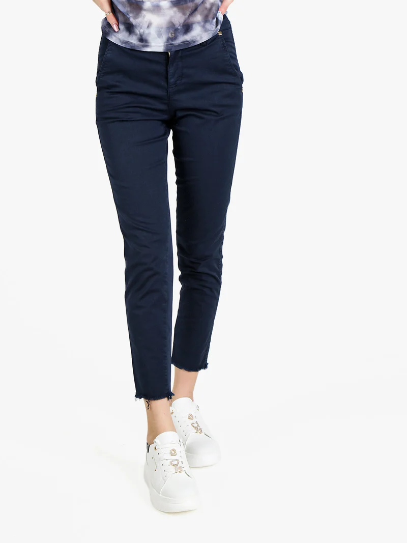 Pantaloni da donna chino con finale sfrangiato - blu scuro