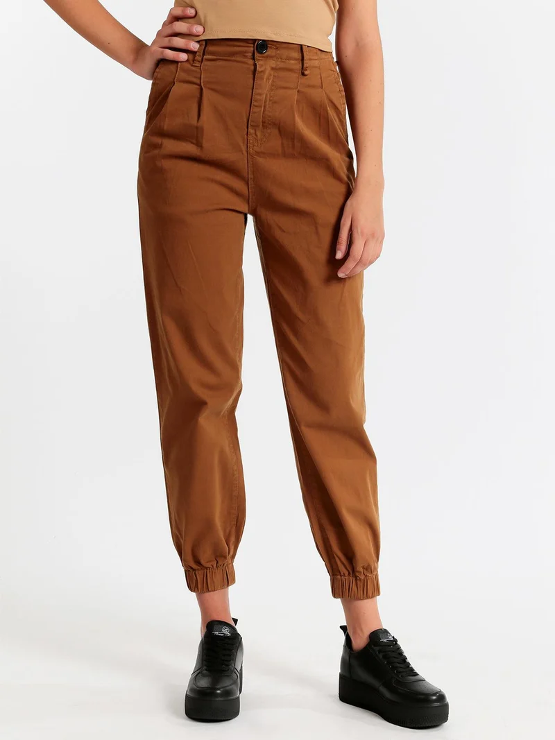 Pantaloni in cotone a vita alta con polsino - marrone