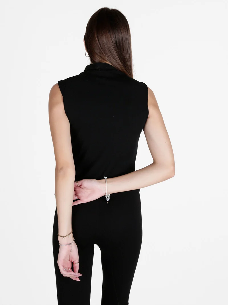 Top donna smanicato con borchie - argento