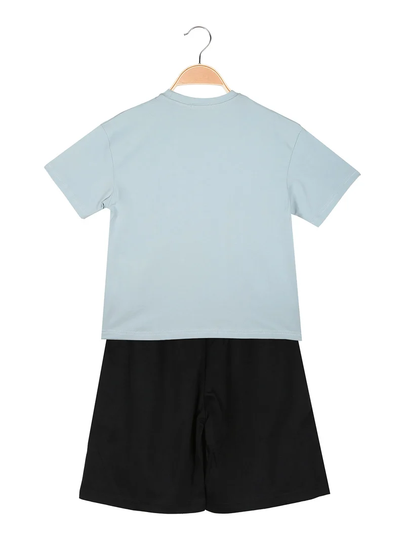 Completo corto da bambino in cotone con t-shirt e bermuda - azzurro