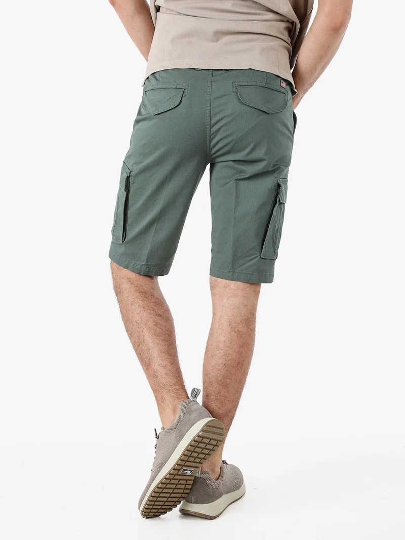 Bermuda cargo da uomo in cotone stretch - verde