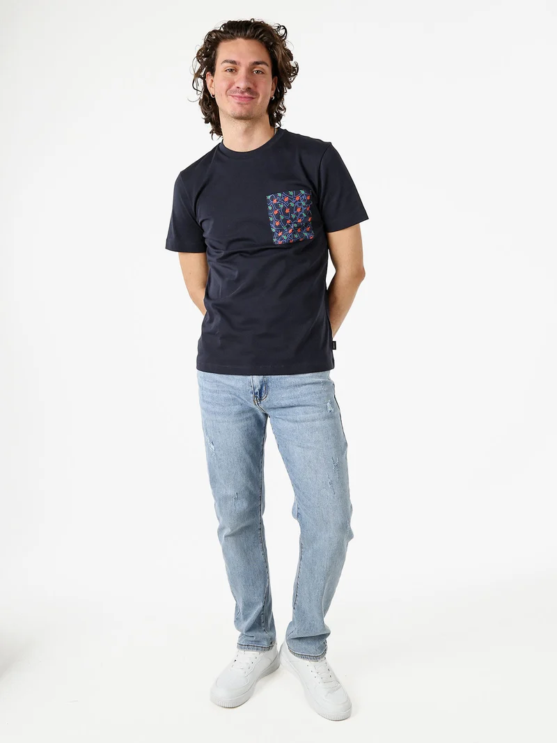 T-shirt girocollo da uomo in cotone con taschino - blu scuro