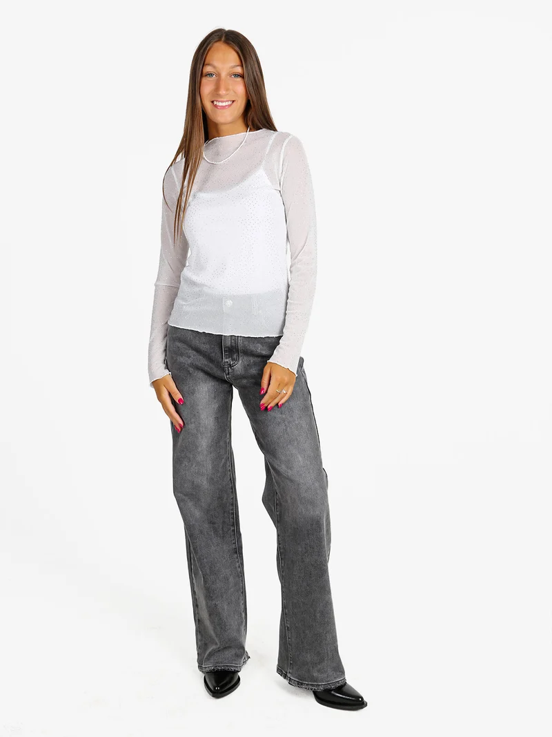 Maglia girocollo da donna in microrete con borchie - bianco