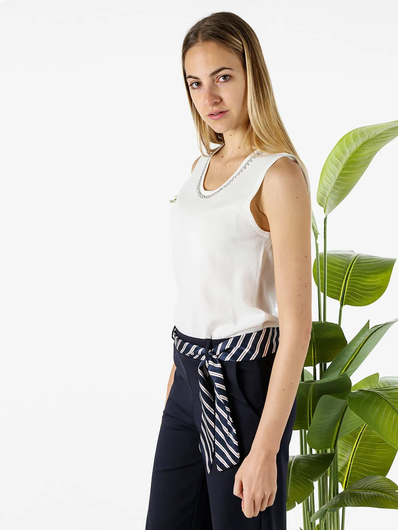 Top donna in maglia con applicazioni di strass - bianco