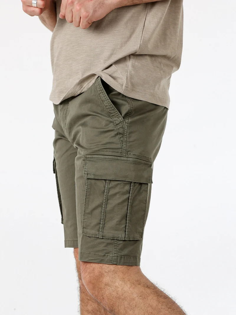 Bermuda da uomo in cotone stretch con tasconi - militare