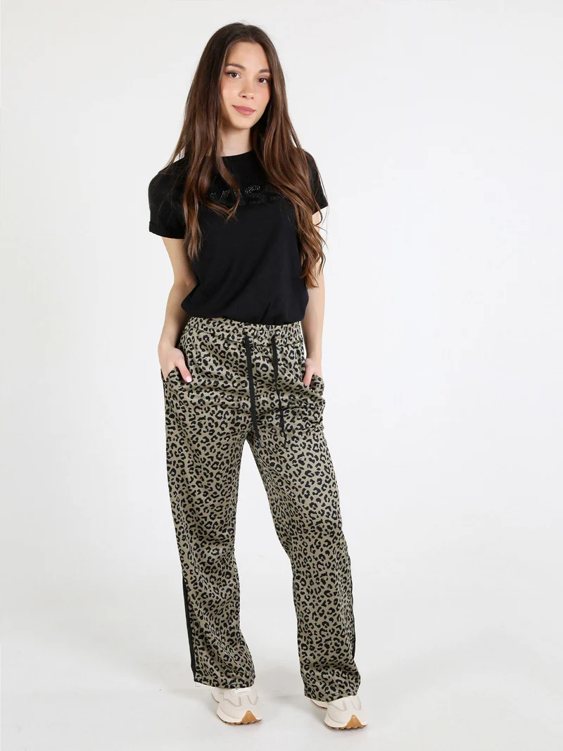 T-shirt donna in cotone con borchie - nero