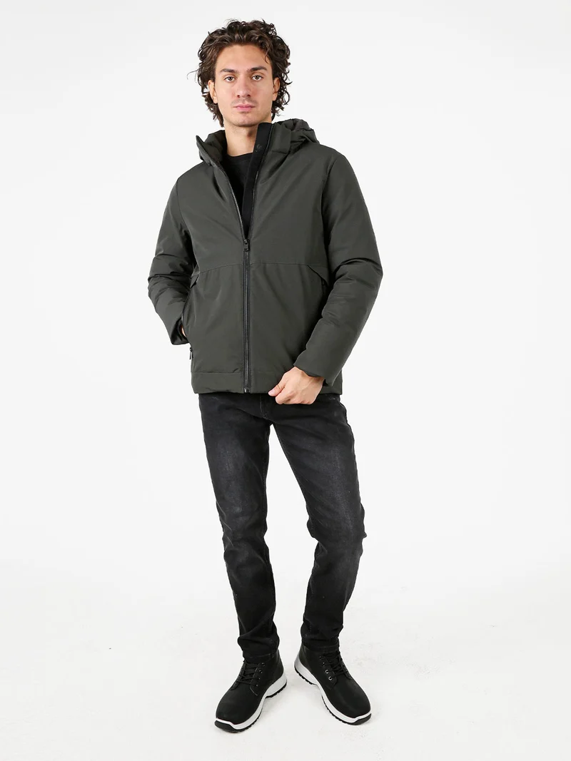 Giubbotto uomo imbottito con cappuccio e zip - militare