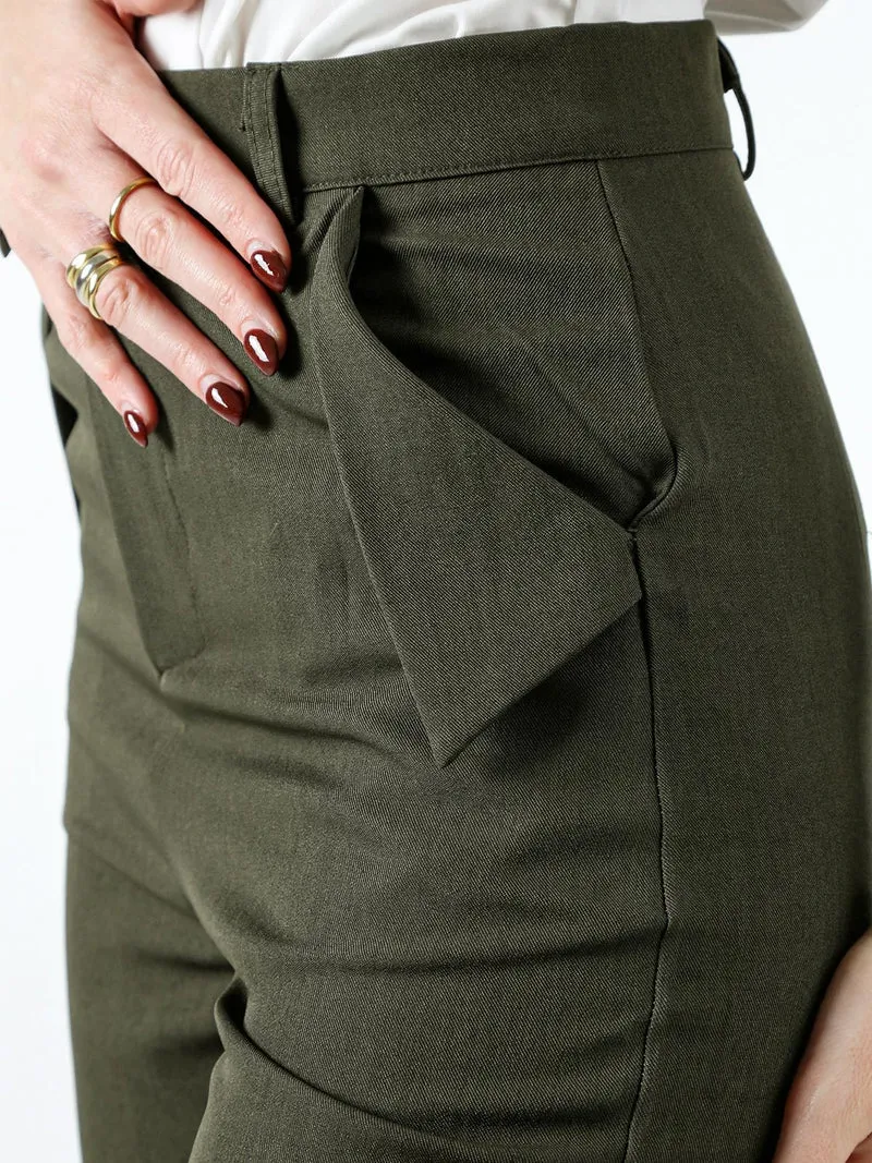 Pantaloni donna a palazzo con tasconi laterali - militare