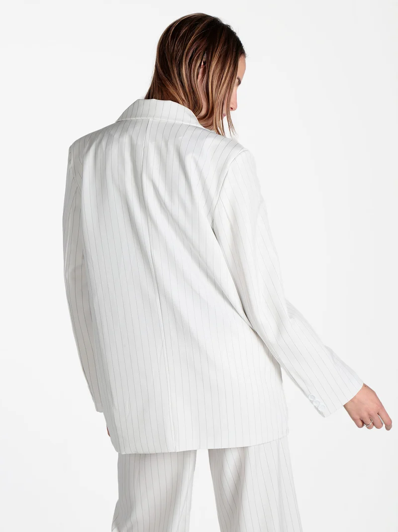 Blazer donna gessato con chiusura a doppio petto - bianco
