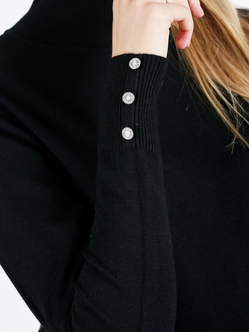Maglia donna a lupetto con bottoni gioiello sui polsini - nero