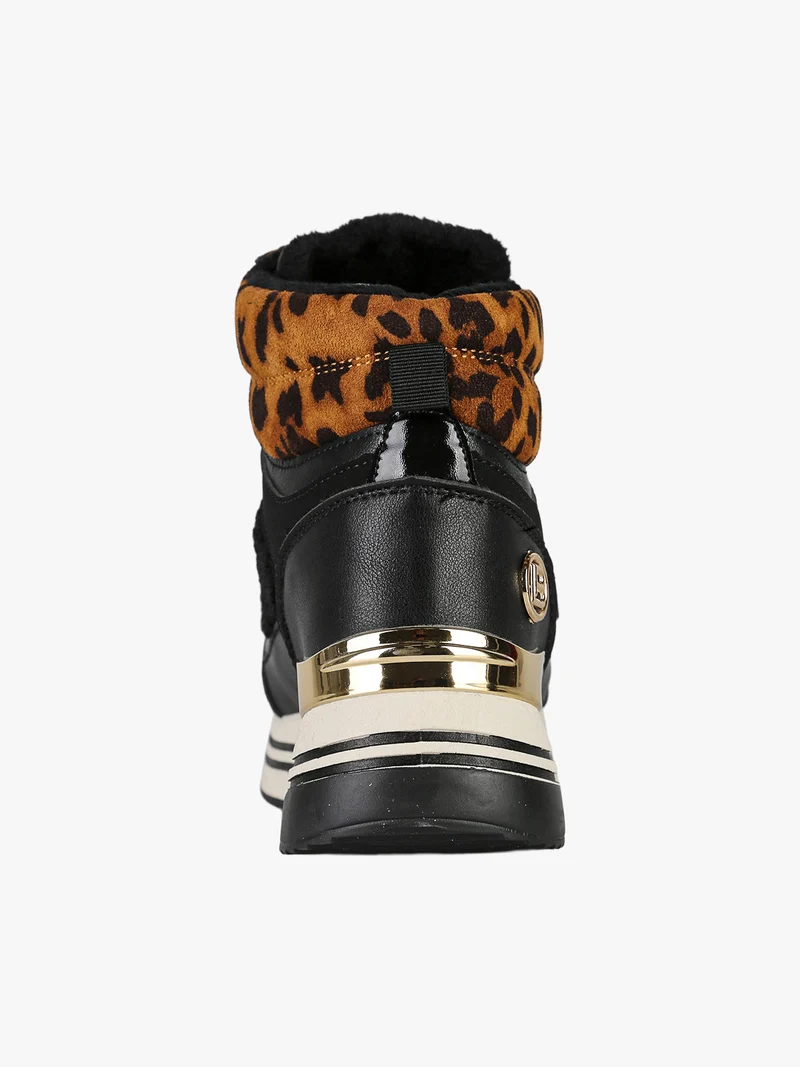 Sneakers donna alte con platform e interno in ecopelo - nero