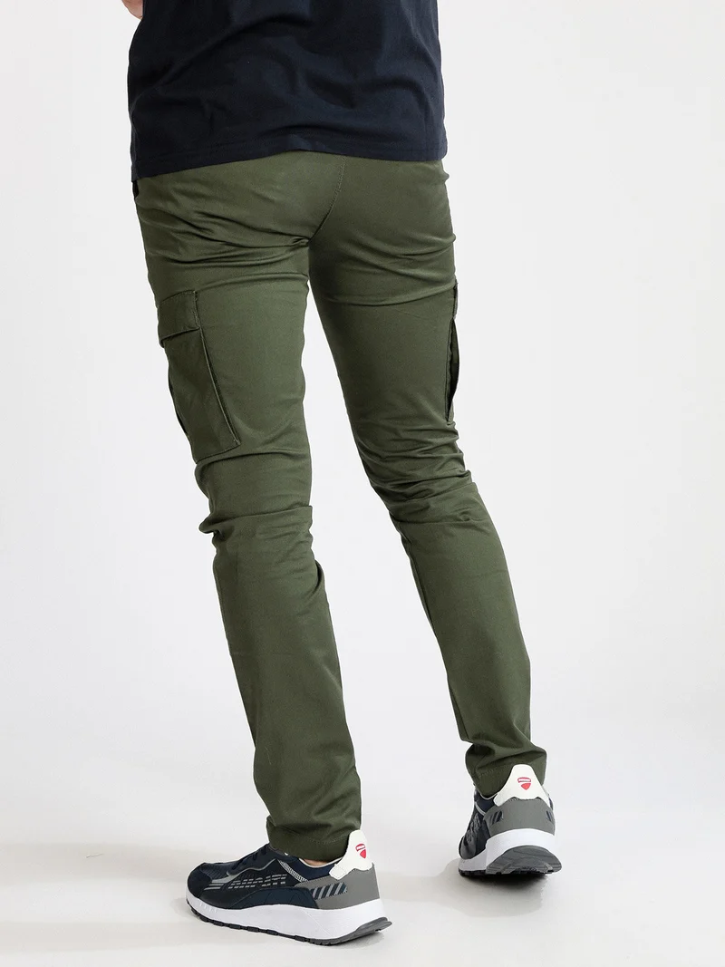 Pantaloni da uomo slim con tasconi - verde