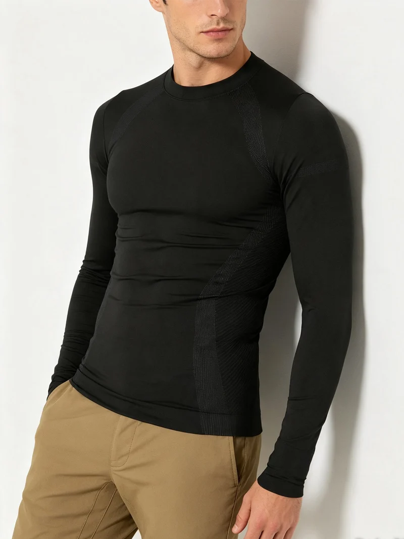 Maglia a lupetto da uomo in tessuto tecnico - nero