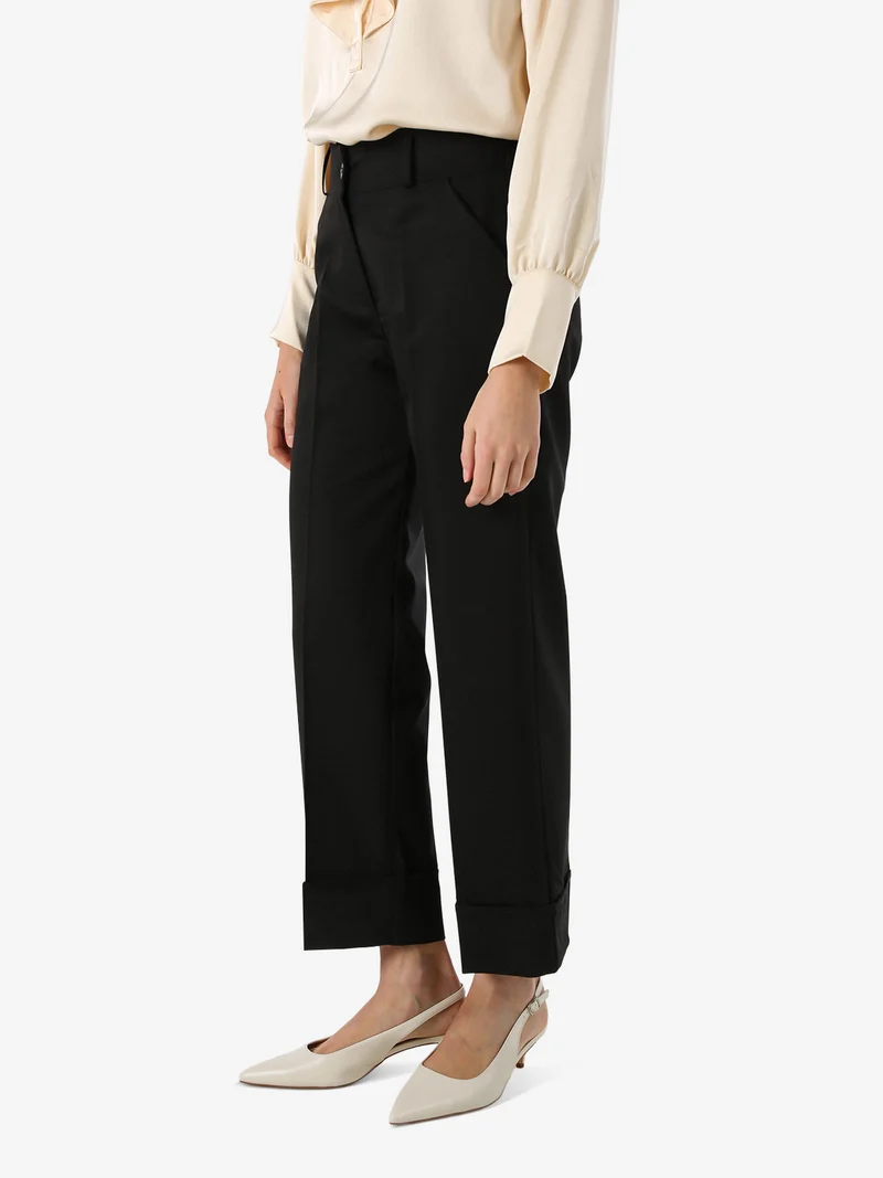Pantaloni donna a gamba larga con ampio risvolto sul finale - nero