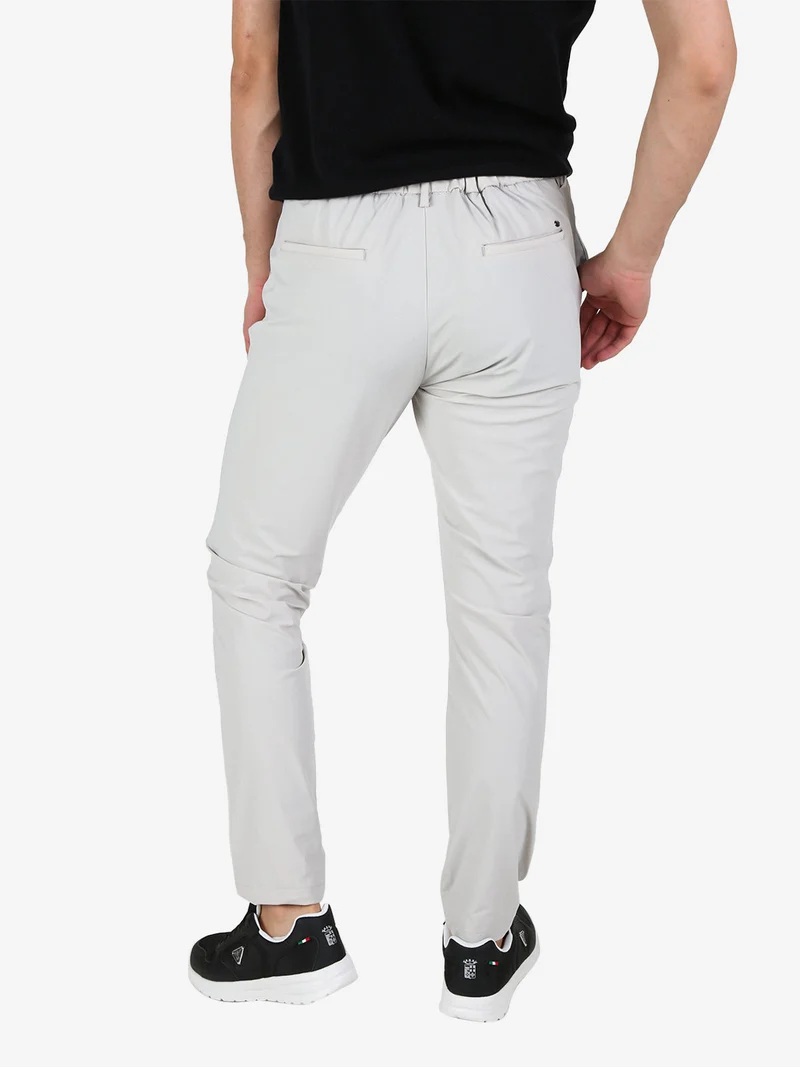 Pantaloni casual da uomo in tessuto tecnico con coulisse - perla