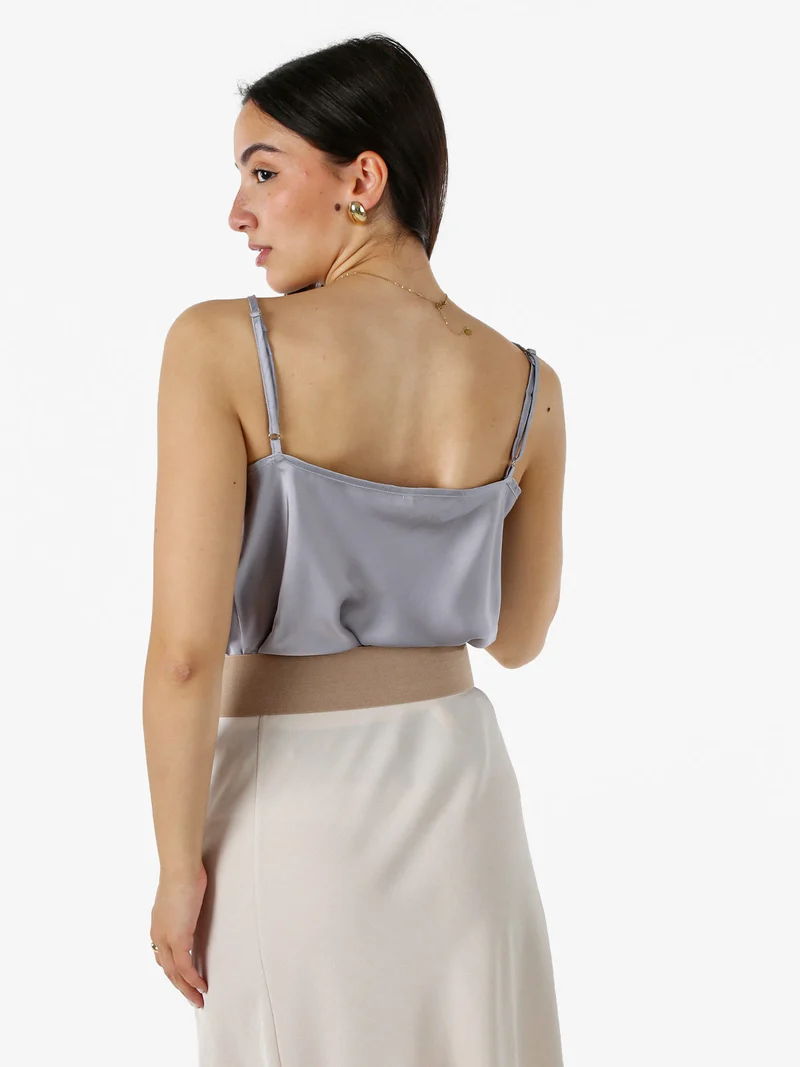 Top donna effetto raso con scollo in pizzo e spalline strette - grigio