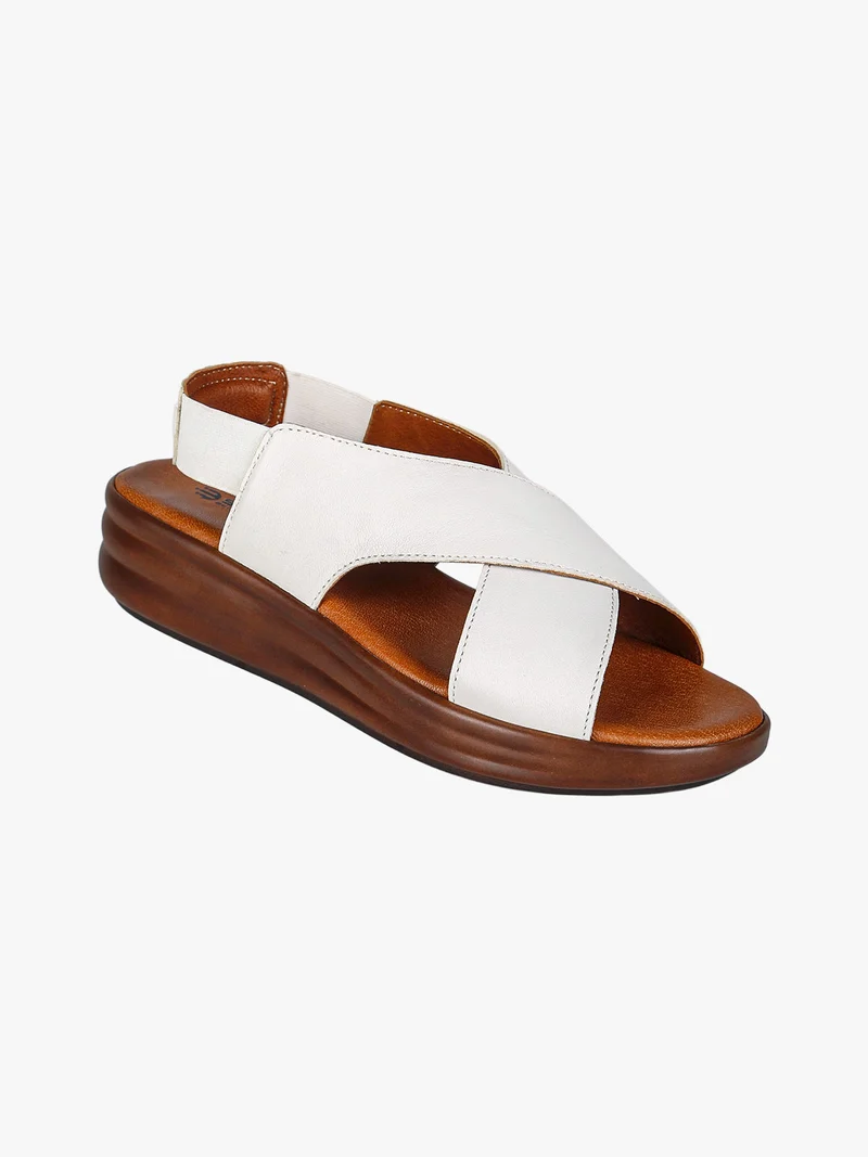 Sandali in pelle da donna con cinturino elastico e zeppa - bianco