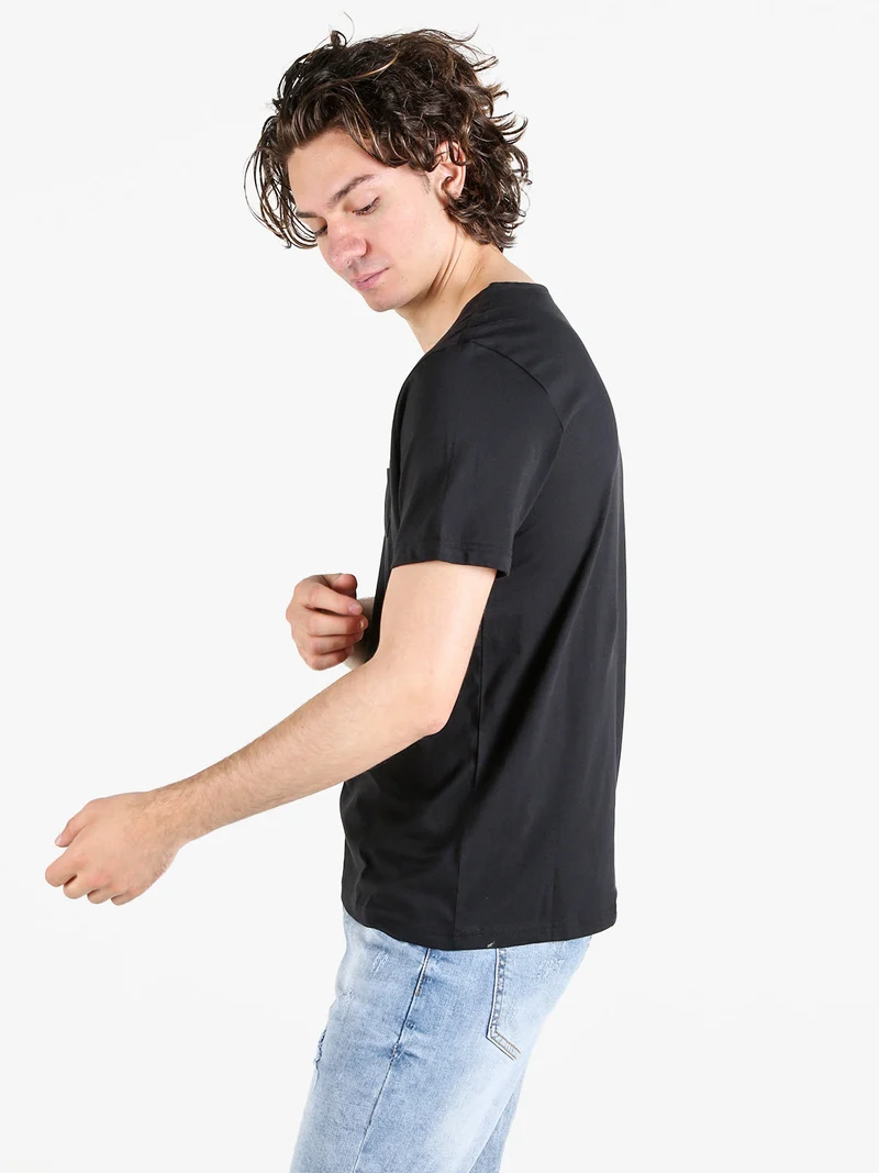 T-shirt da uomo in cotone con taschino - nero