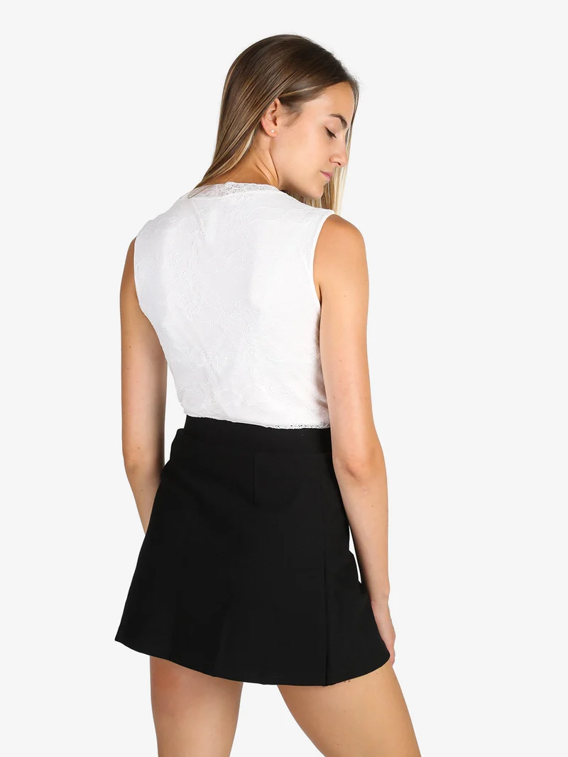 Top donna in pizzo con scollo a cascata - bianco