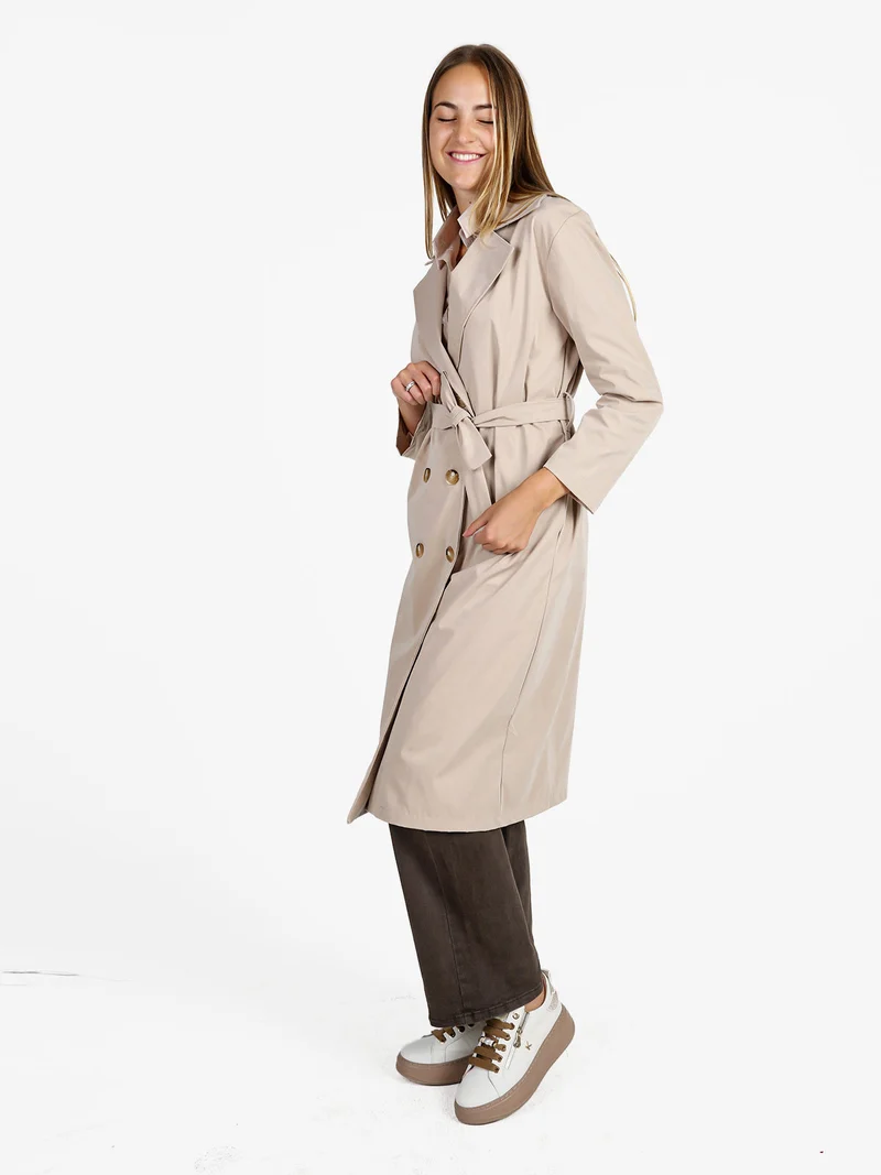 Trench lungo da donna a doppiopetto - beige