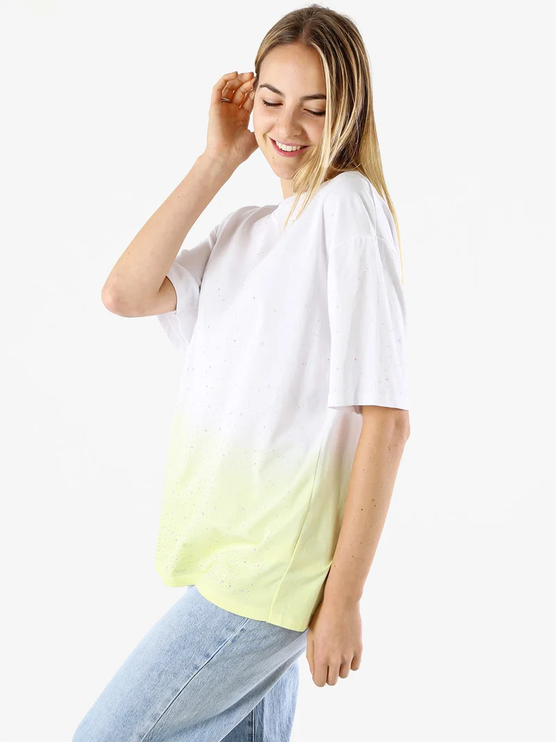 T-shirt donna oversize con strass e sfumatura - giallo