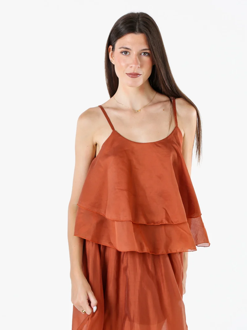 Top donna leggero con spalline strette e balza - cuoio