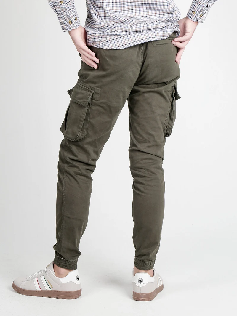 Pantaloni da uomo con tasconi laterali e coulisse - militare