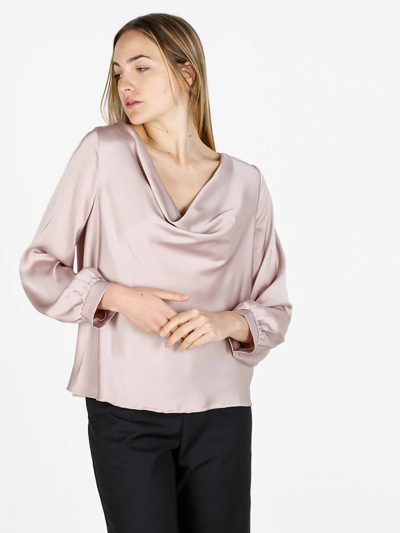 Blusa donna a maniche lunghe con scollo a cascata - beige