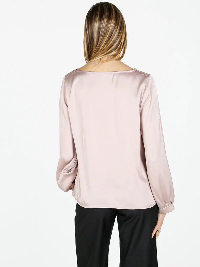 Blusa donna a maniche lunghe con scollo a cascata - beige