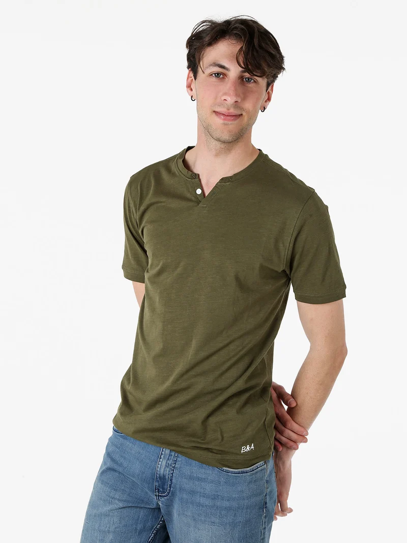 T-shirt da uomo in cotone con bottoncini - militare