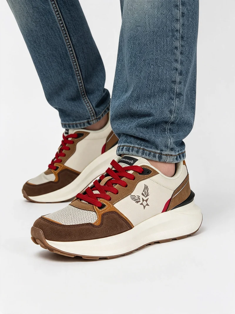 Sneakers casual da uomo stringate - marrone