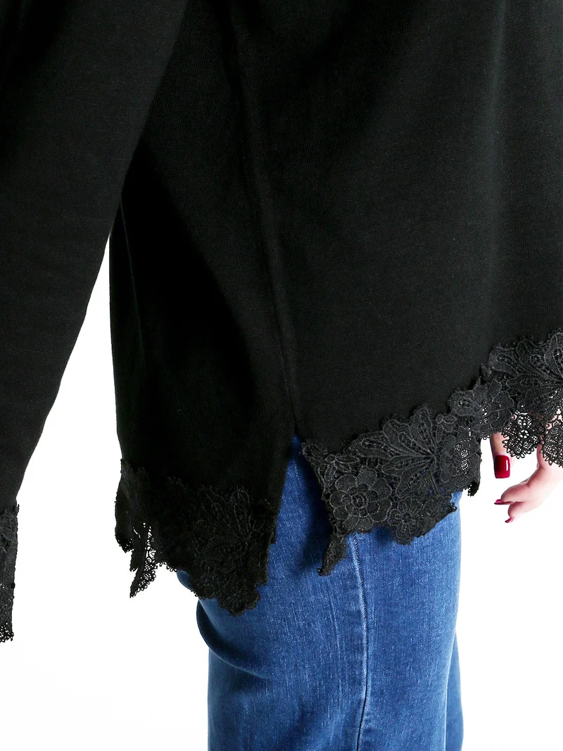 Maglia girocollo da donna con dettagli in pizzo - nero
