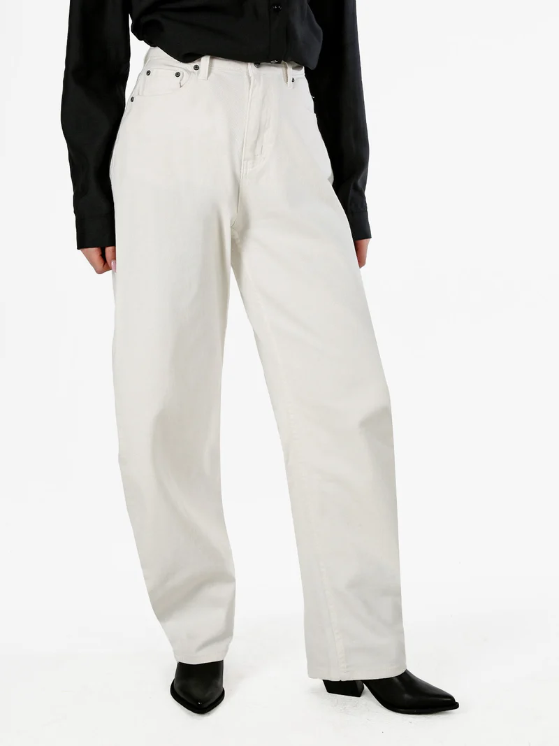 Pantaloni jeans da donna a palloncino - bianco