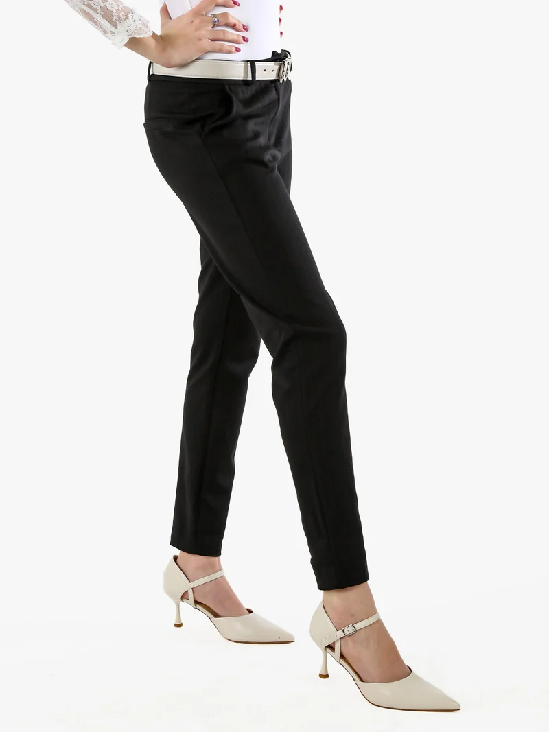 Pantaloni donna capri con cintura - nero