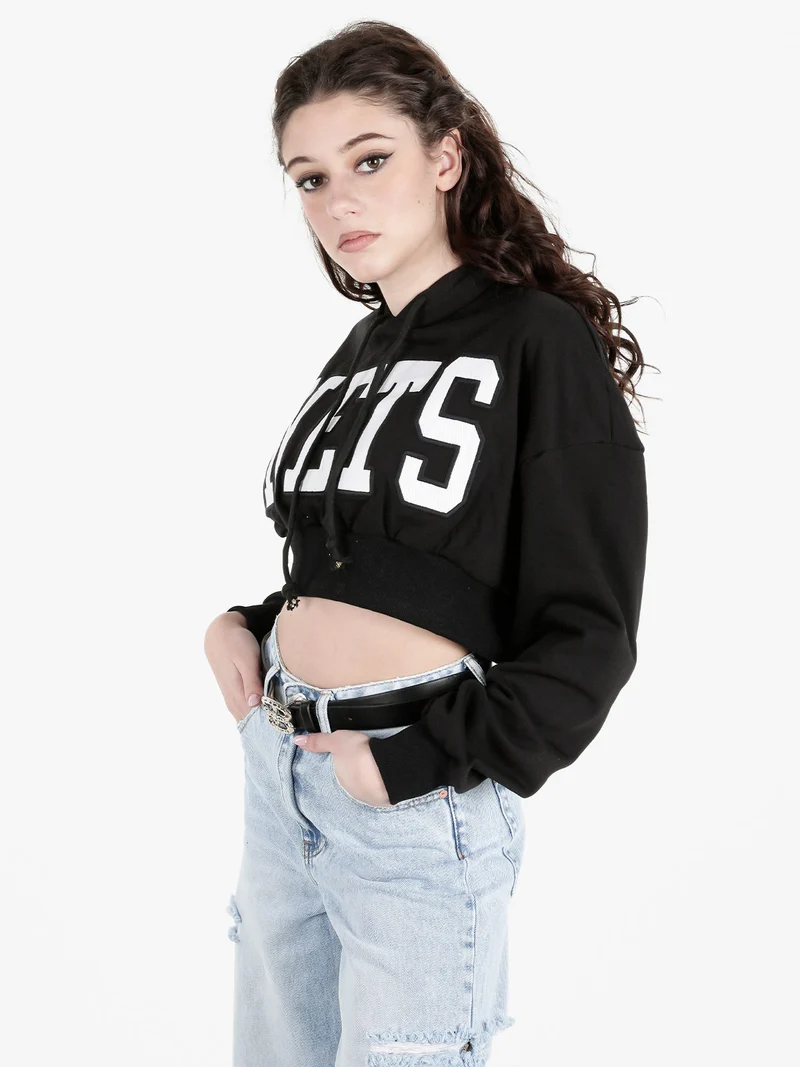 Felpa cropped da donna con cappuccio - nero