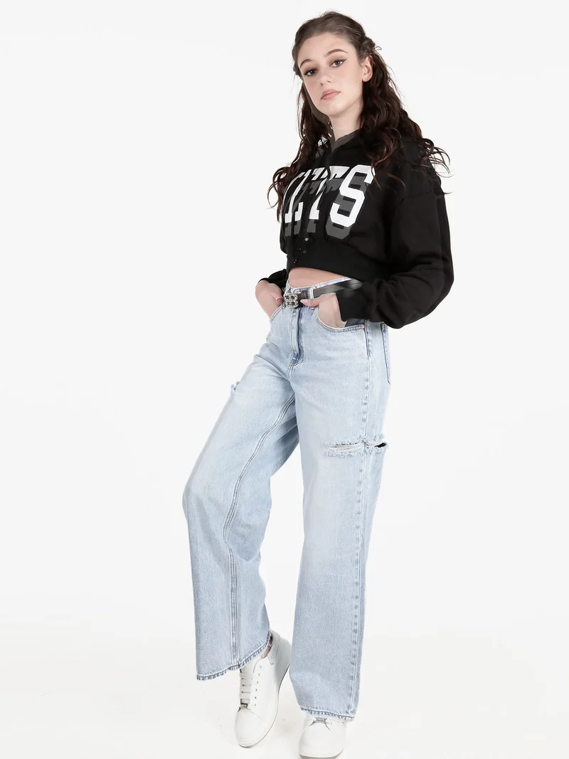 Felpa cropped da donna con cappuccio - nero