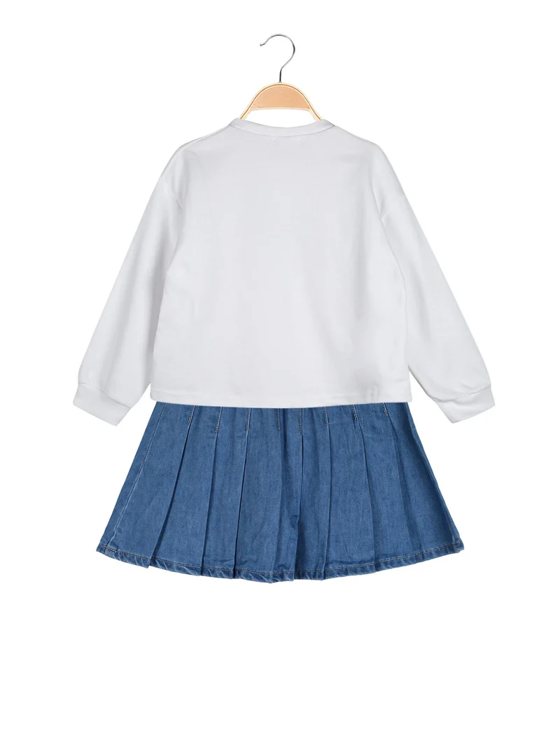 Completo 2 pezzi da bambina con felpa oversize e gonna in jeans - bianco