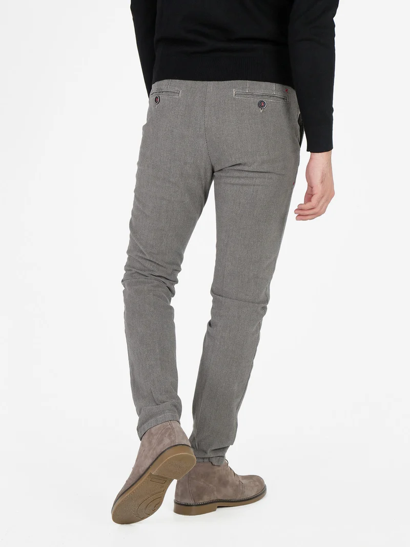 Pantaloni slim fit da uomo in cotonte texturizzato - khaki