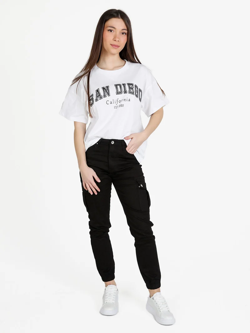 Pantaloni cargo da donna con elastico alla caviglia - nero