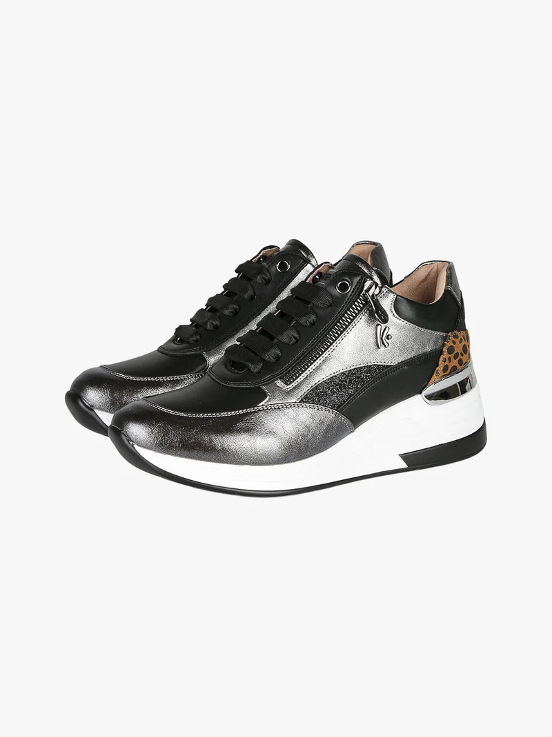 Sneakers donna in pelle con zeppa - nero