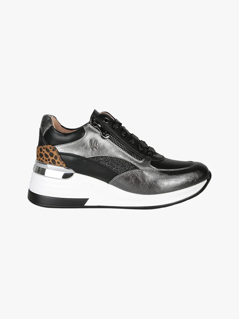 Sneakers donna in pelle con zeppa - nero