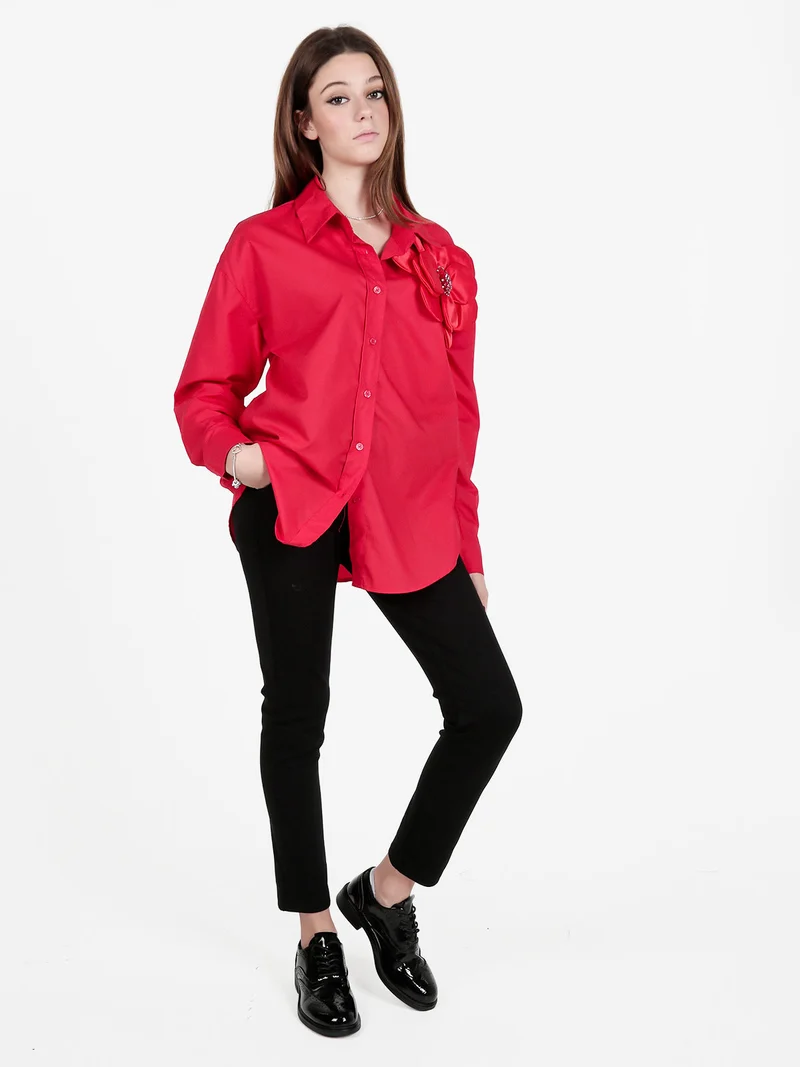 Camicia donna oversize con fiore gioiello applicato - rosso