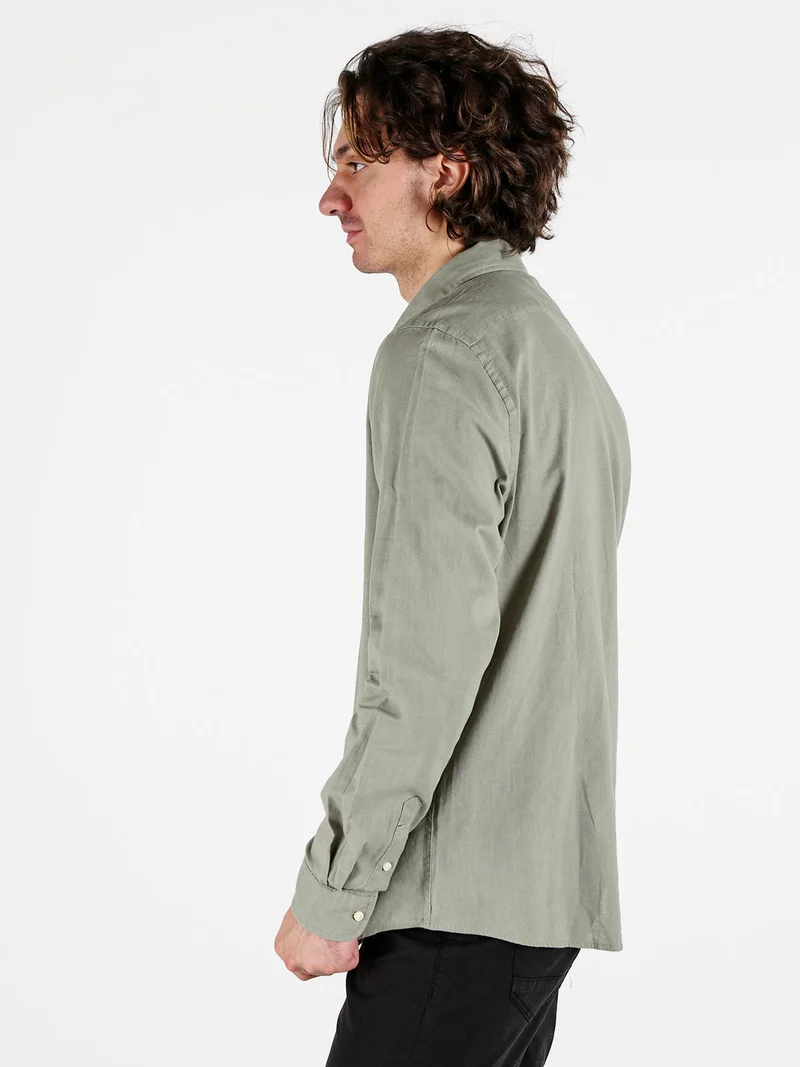 Camicia da uomo in misto lino e cotone a maniche lunghe - pistacchio